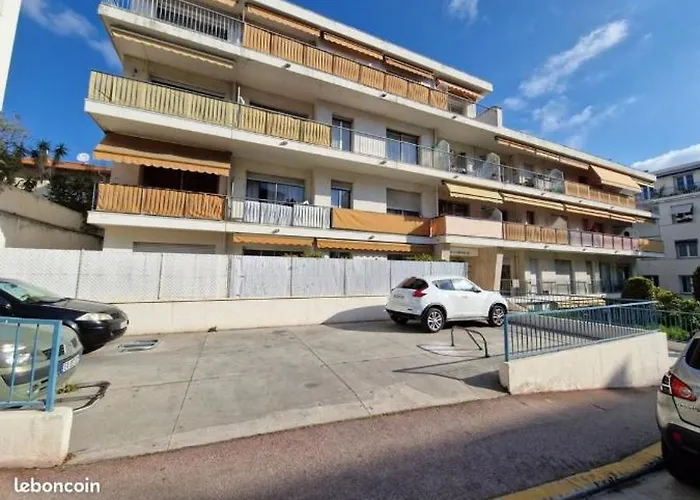 Loft Magnan - Parking - Ideal Couples -beach -tram & Supermarkets - New & Confort-ac *