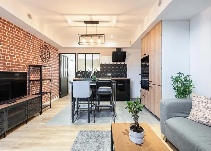 Loft Magnan - Parking - Ideal Couples -beach -tram & Supermarkets - New & Confort-ac Nizza