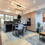Loft Magnan - Parking - Ideal Couples -beach -tram & Supermarkets - New & Confort-ac Διαμέρισμα